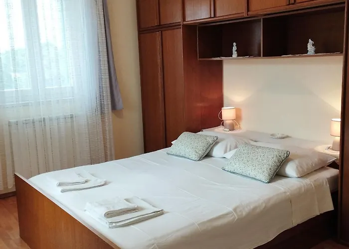 Appartamento Two Bedroom With Terrace A1