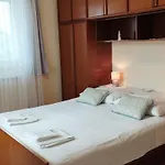 Lägenhet Two Bedroom With Terrace A1
