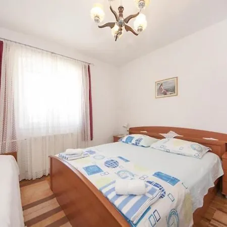 Apartamento Two Bedroom With Terrace A1 *